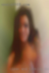 Clean and looking for hot singles NSA hookups.